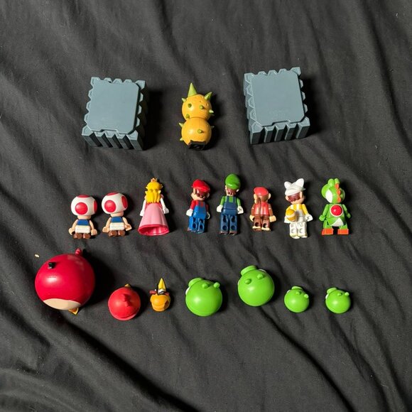 K'Nex Mario and Angry Bird Figure Lot - Picture 2 of 2